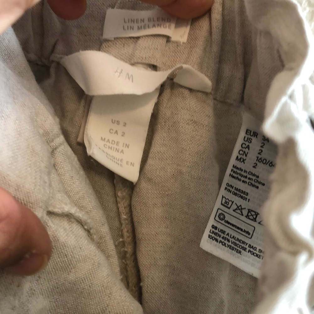 H&M shorts - Picture 2 of 2